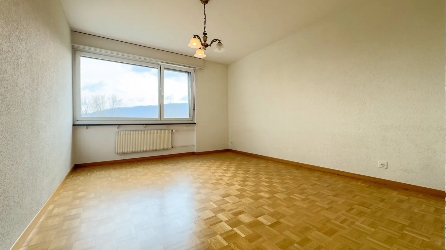 Central 4.5 Room Apartment in Family-Friendly Location Copy - Photo 6 of 8