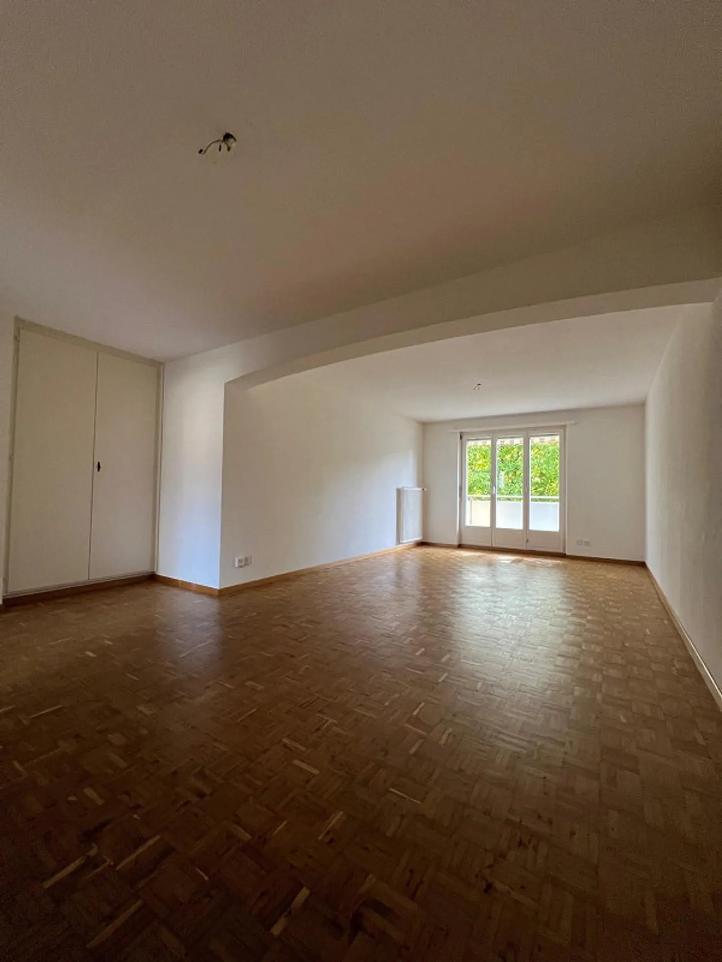 Beautiful 3.5 room apartment near Shopping Arena in St. Gallen - Photo 4 of 6