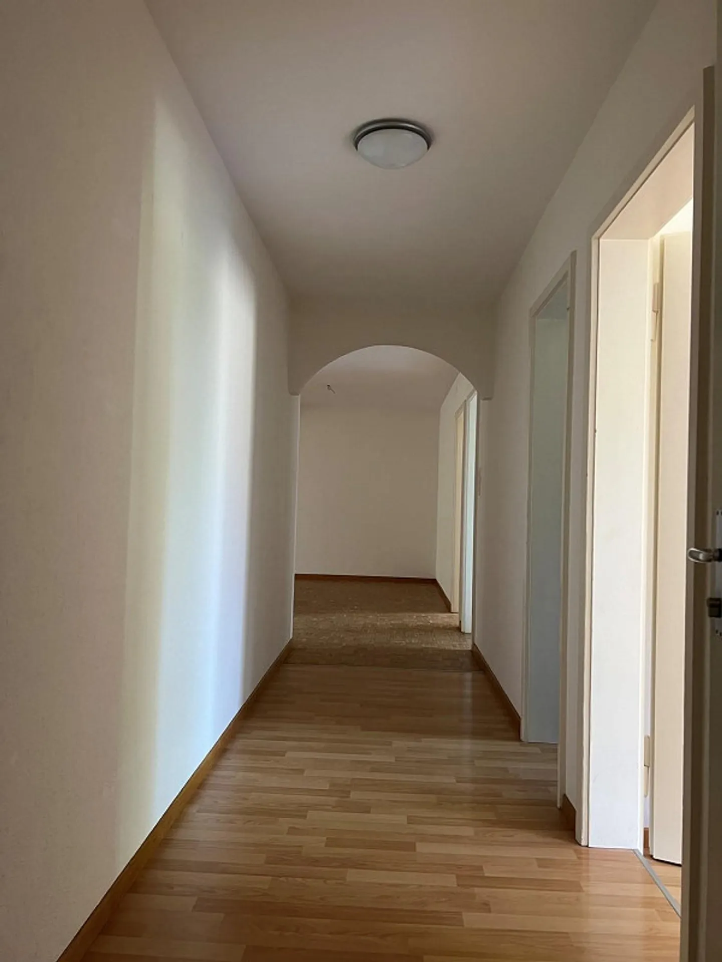 Beautiful 3.5 room apartment near Shopping Arena in St. Gallen - Photo 6 of 6