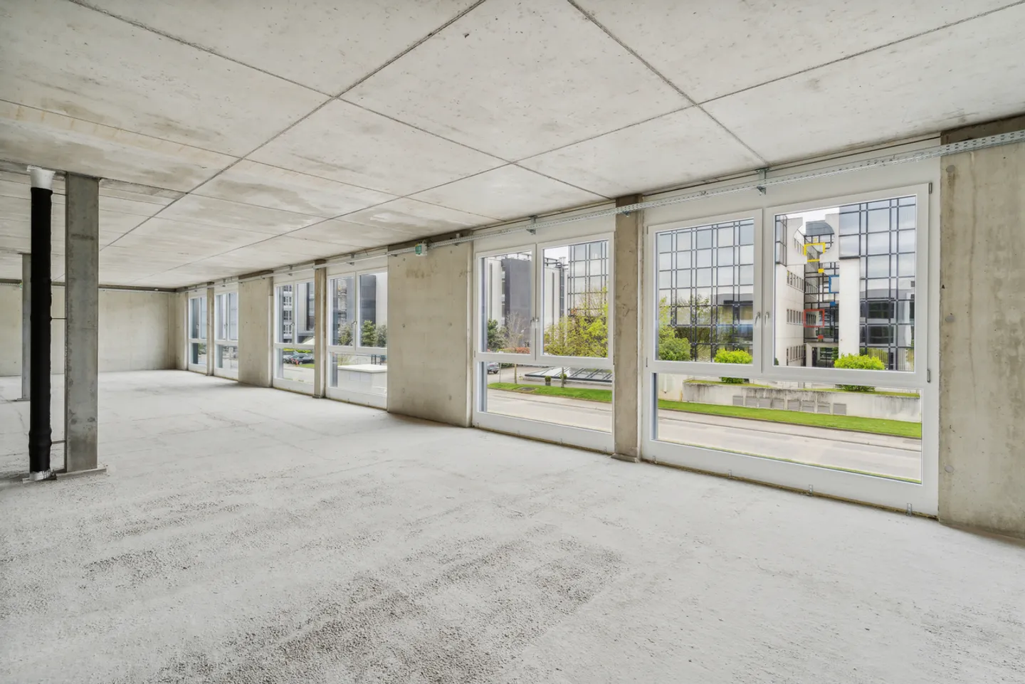 New in Gland - Commercial - Industrial Space / 300m2 - Photo 4 of 10