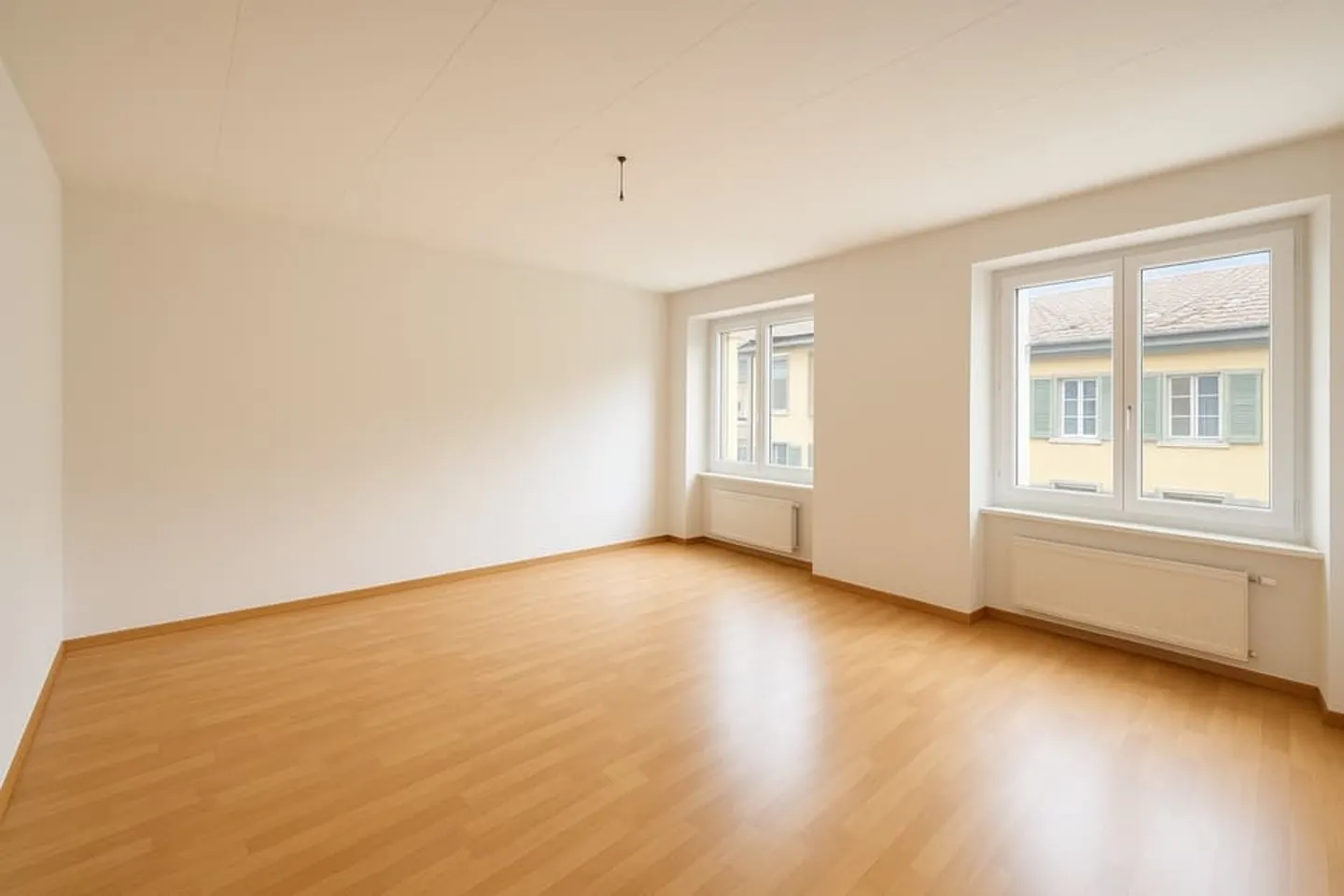 Platz des Hôtel-de-Ville 6, La Chaux-de-Fonds - 3 Zimmer im 3. Stock - Foto 3 von 7