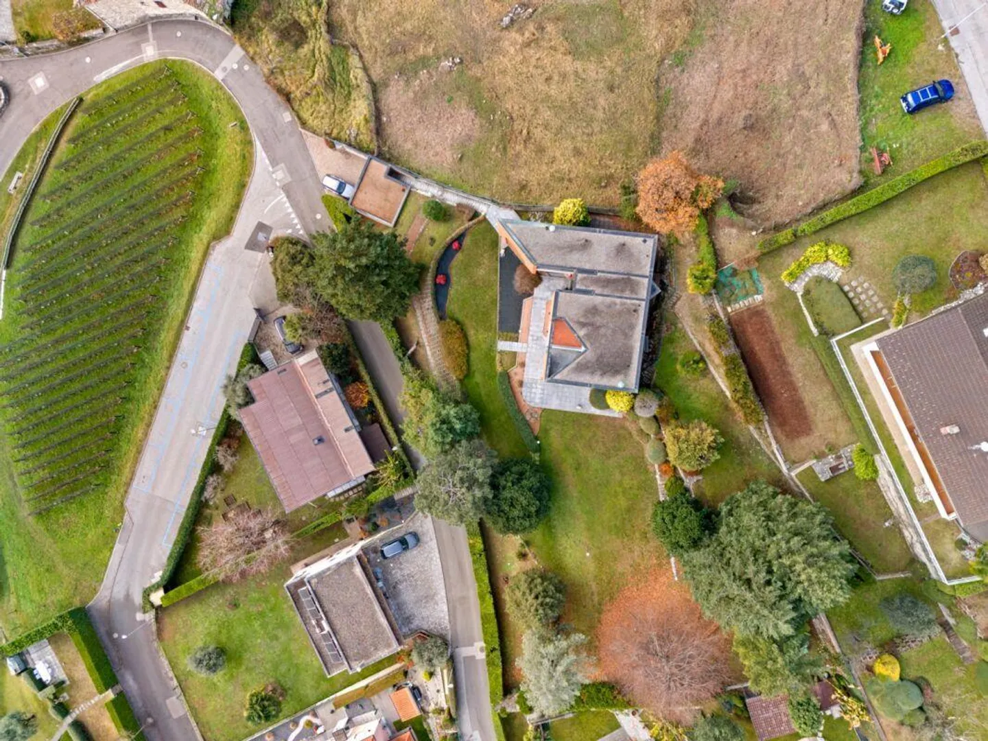 Stunning villa with large garden and view - Photo 22 of 30