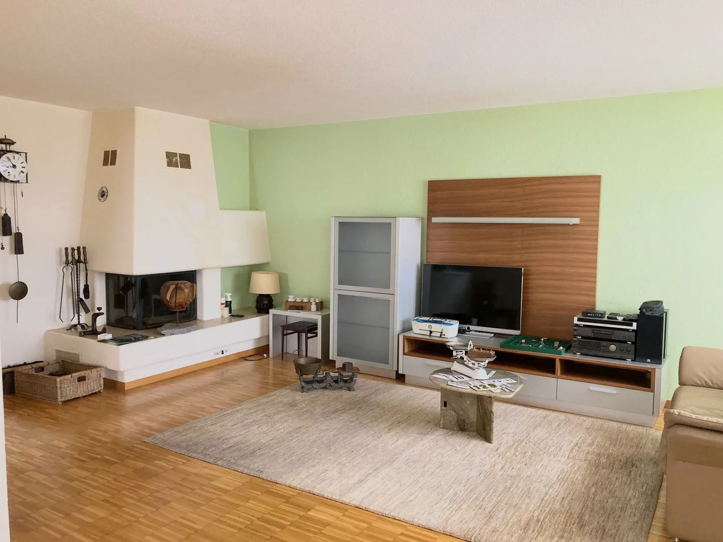Attractive 4.5 Room Apartment in a Quiet Location - Photo 2 of 9
