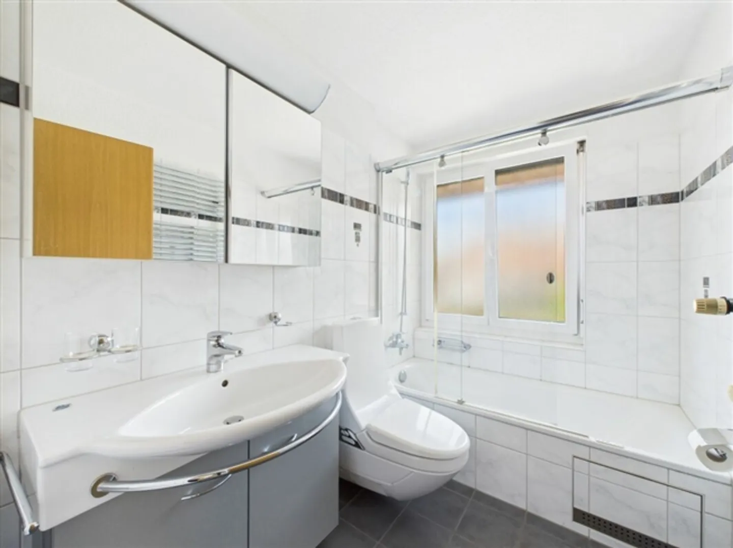 AMICO DEI BAMBINI IN UNA POSIZIONE TRANQUILLA! - Foto 5 di 7