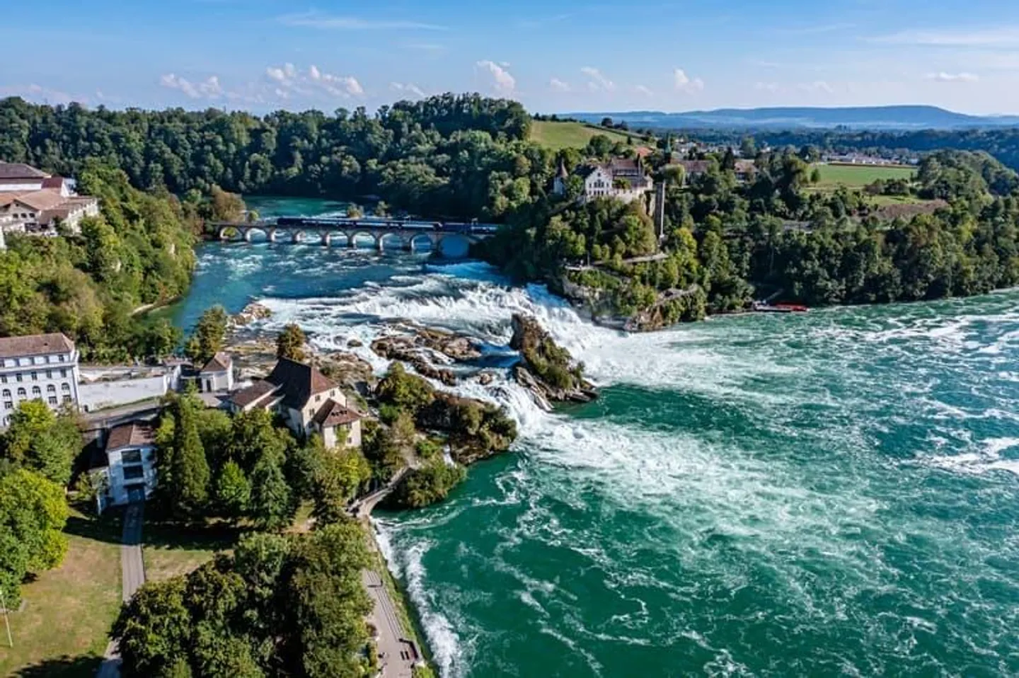 Nel cuore del "nuovo" centro di Neuhausen. - Foto 6 di 6