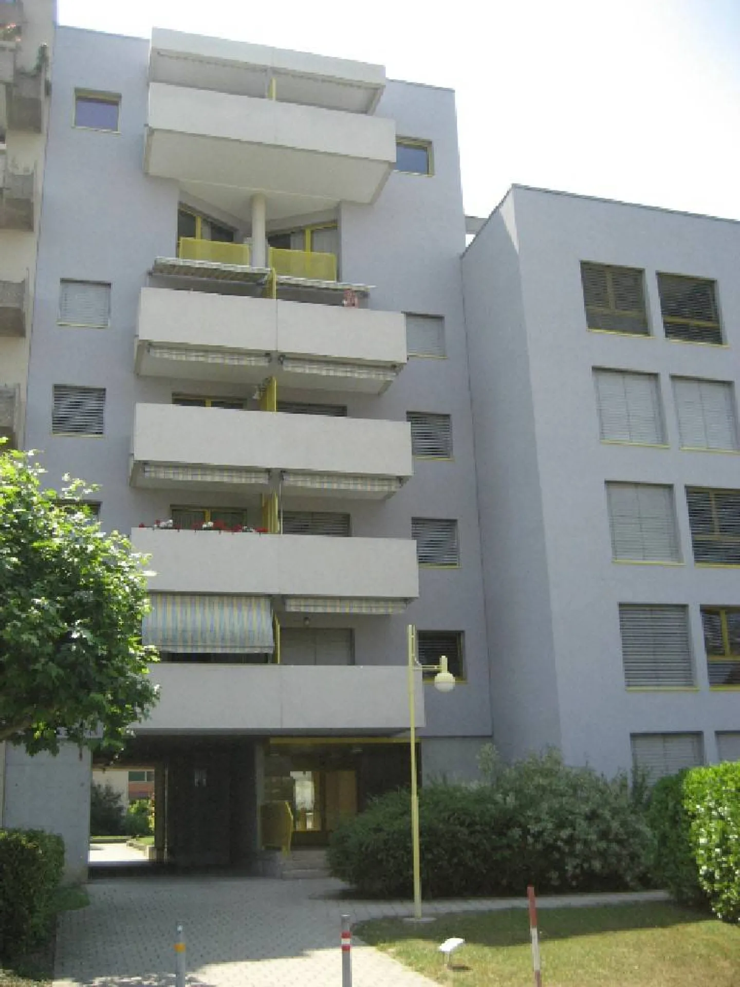 Appartement 2,5 pièces - Photo 1 sur 9