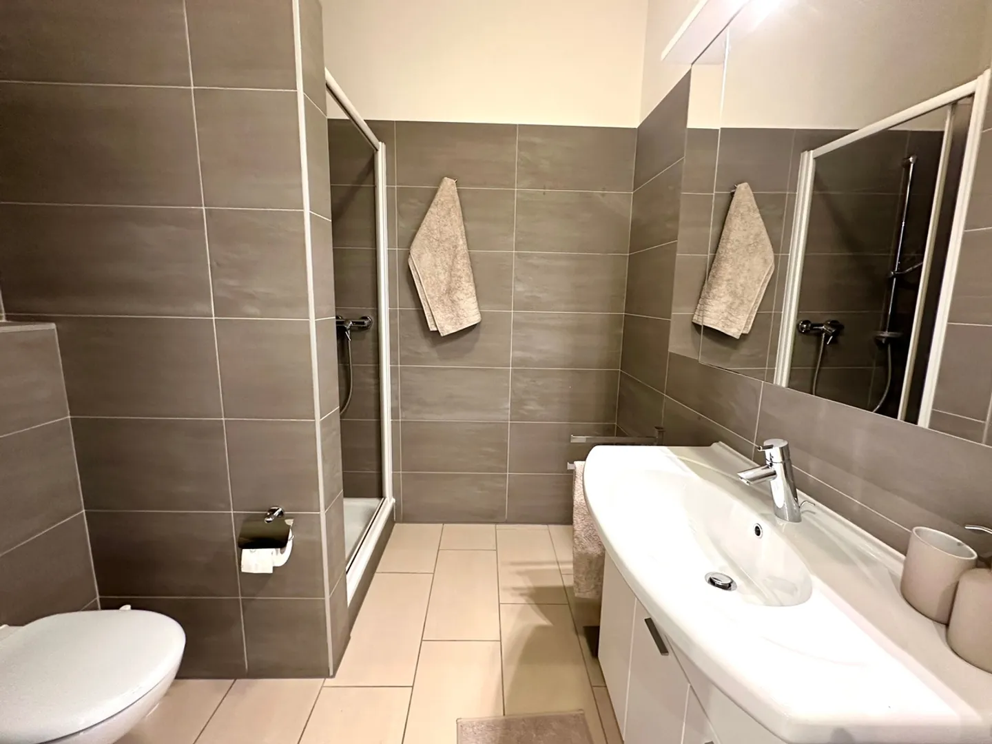 Appartement élégant de 2,5 pièces au cœur de Lugano - Photo 7 sur 11