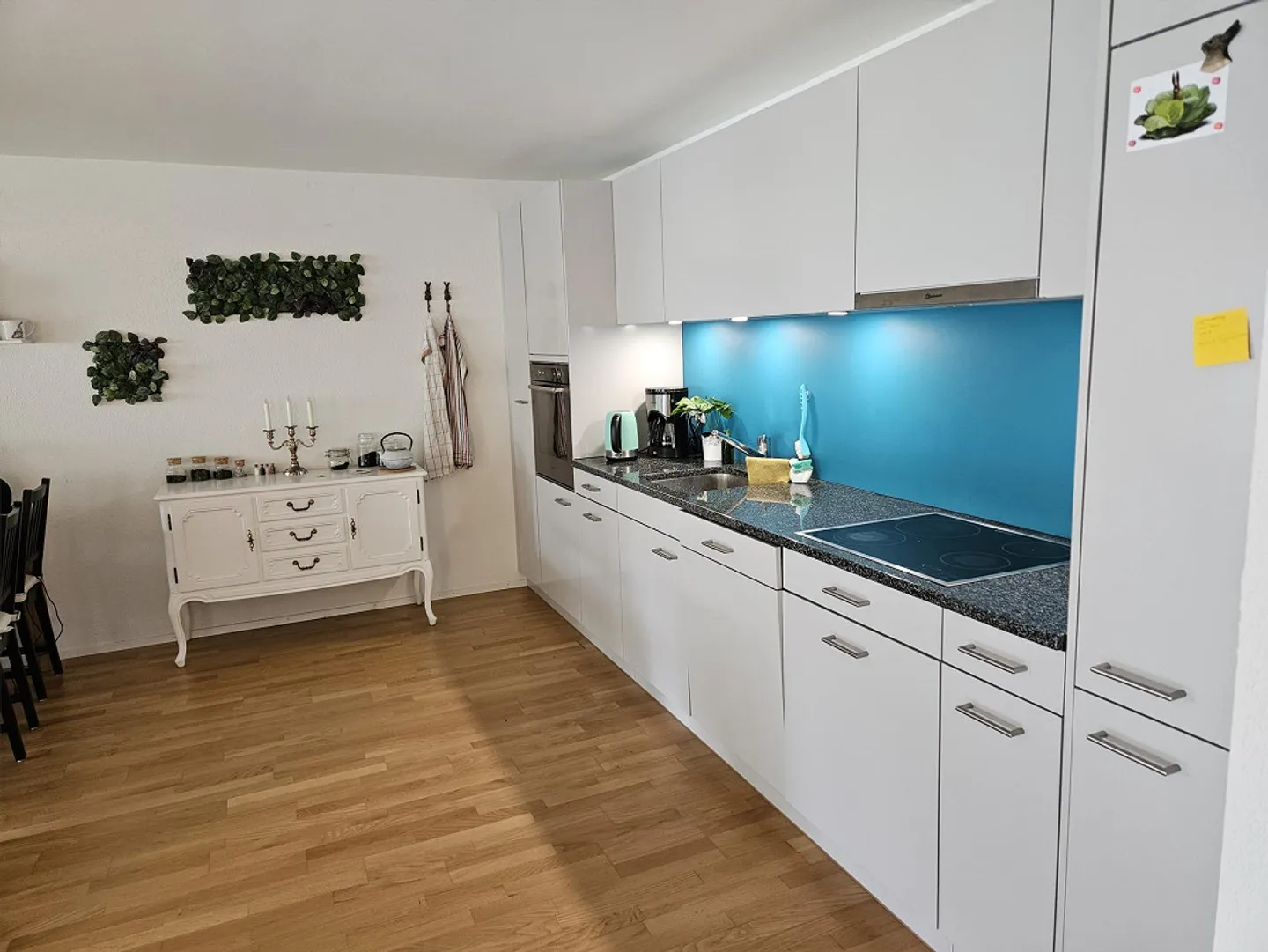 Appartement 3,5 pièces proche de la ville et verdoyant à Kleinwabern - Photo 4 sur 11