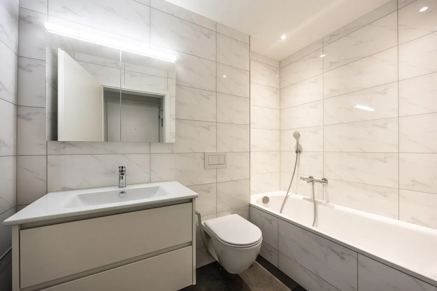 Nouvel appartement en copropriété de 4.5 pièces - Photo 3 sur 8