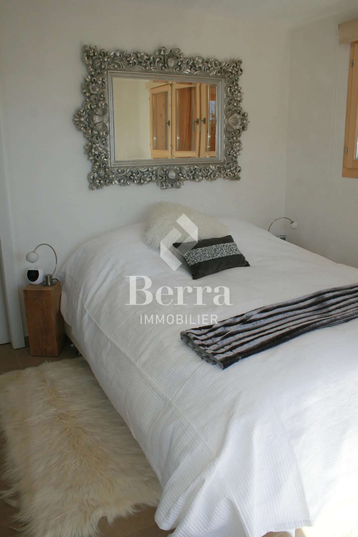 Luxury Chalet with Stunning Views - Photo 11 of 20