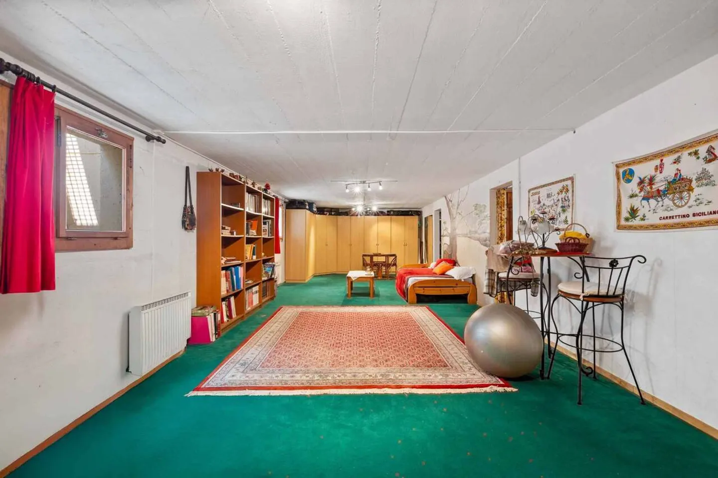 Wunderschönes Einfamilienhaus mit 7,5 Zimmern und großem Garten - Foto 13 von 13