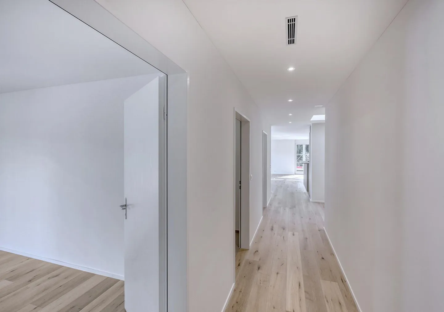 Appartamento attico pronto per essere abitato dal 1 febbraio 2026 - Visita ora! - Foto 3 di 8