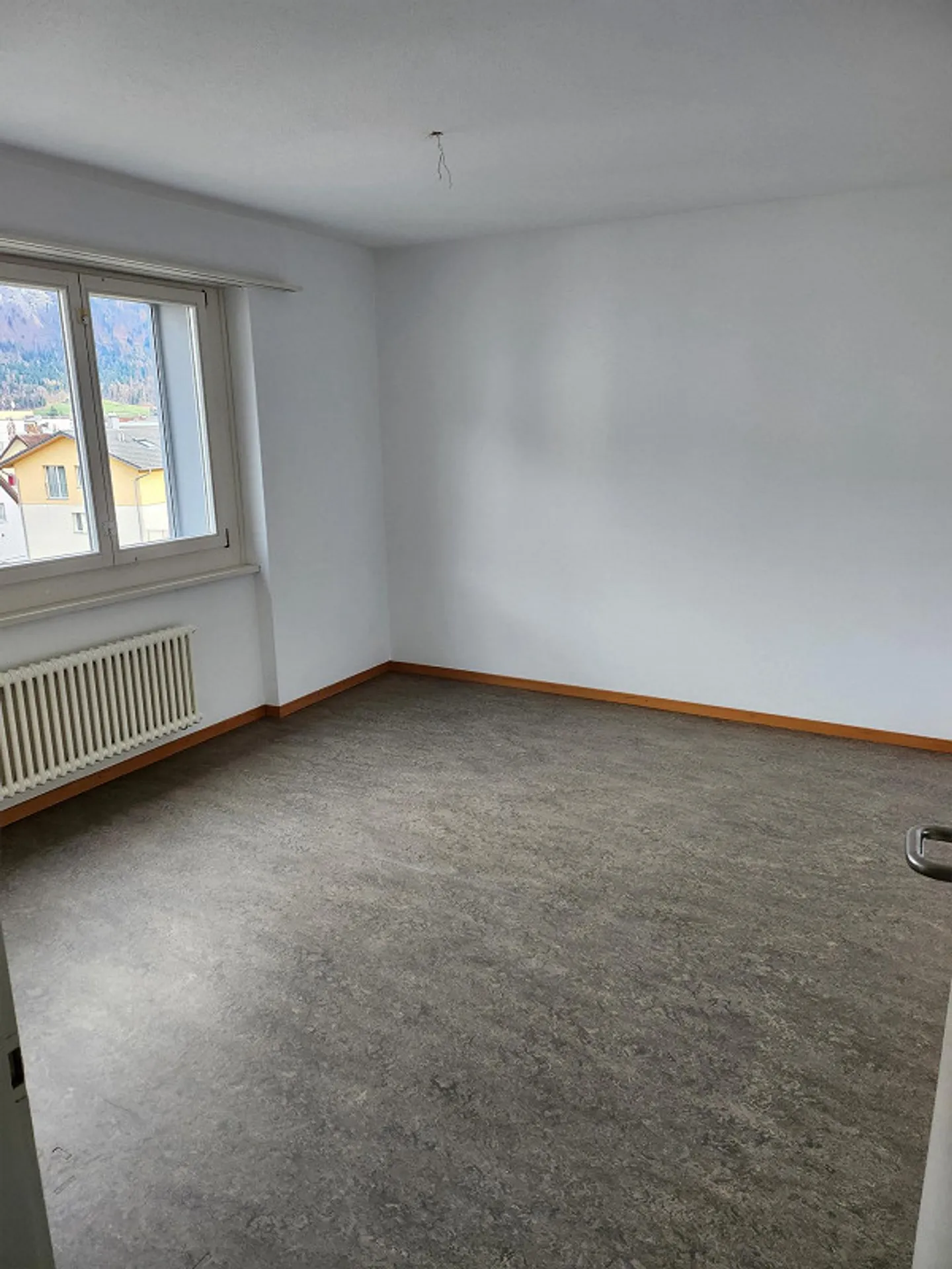 Zentrales Apartment mit Balkon - Foto 9 von 11