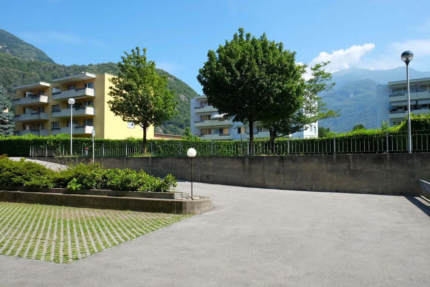 Charmante 2.5 Zimmer Wohnung - Foto 2 von 9