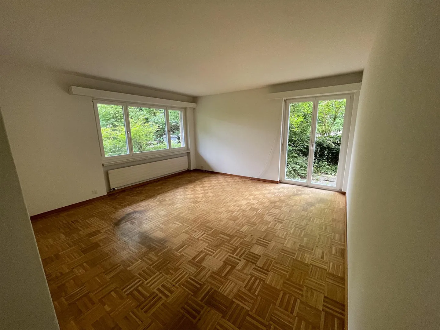 2-room apartment in condominium with outdoor seating area - Photo 3 of 12