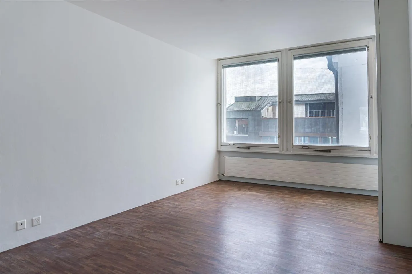 Spacious 5.5-room attic apartment in the center of Biel/Bienne - Photo 4 of 13