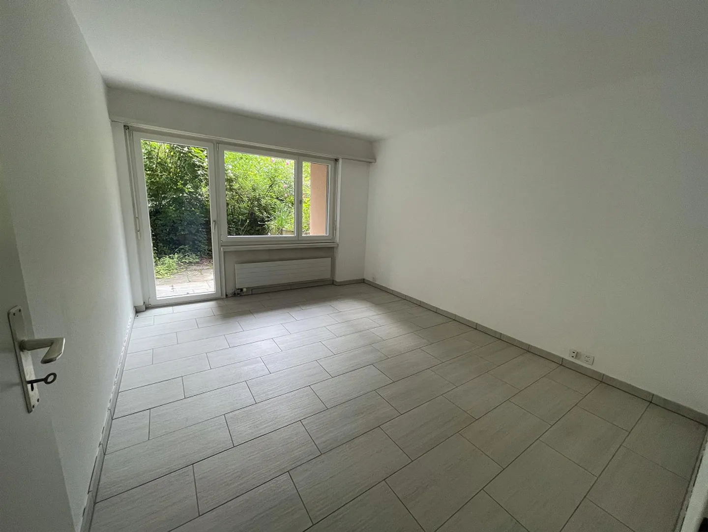 2-room apartment in condominium with outdoor seating area - Photo 7 of 12