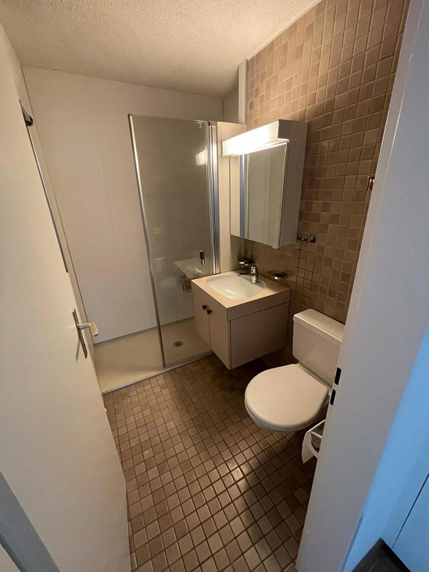 2-room apartment in condominium with outdoor seating area - Photo 8 of 12