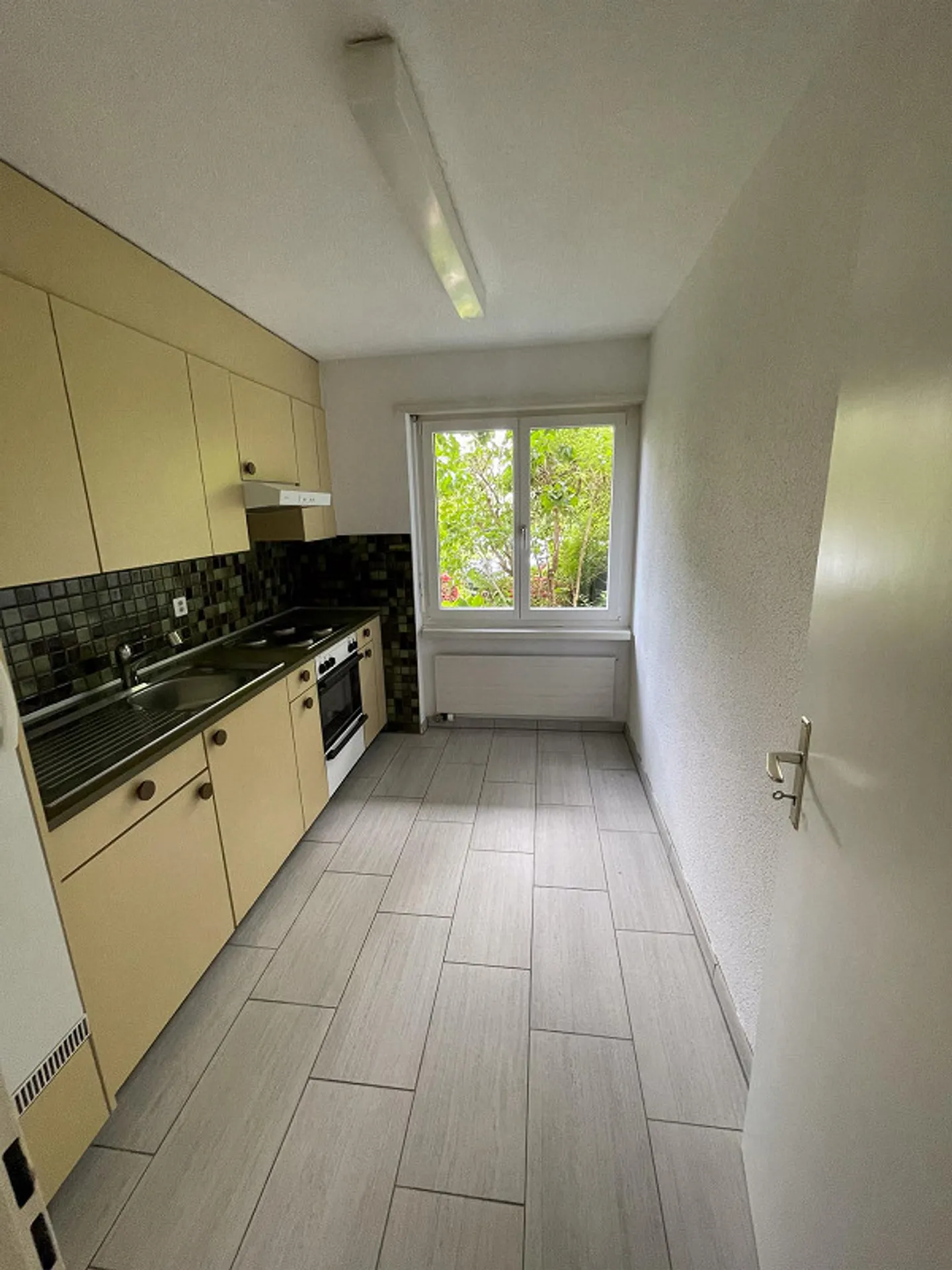 2-room apartment in condominium with outdoor seating area - Photo 9 of 12