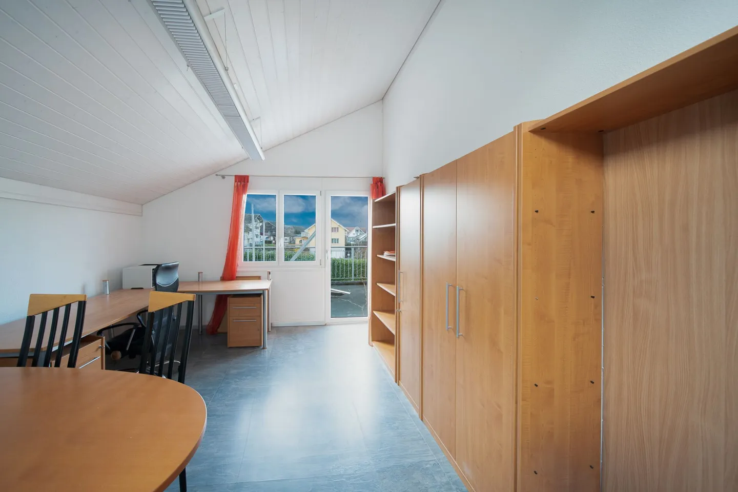 Belle maison avec piscine et écurie - Photo 12 sur 16