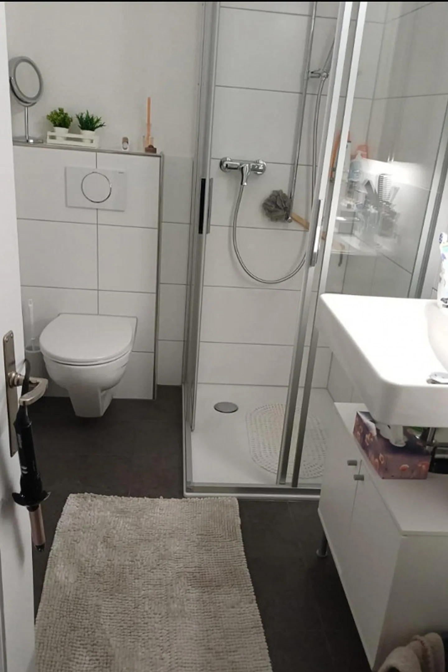 3-room ground floor apartment for rent immediately - Photo 3 of 5