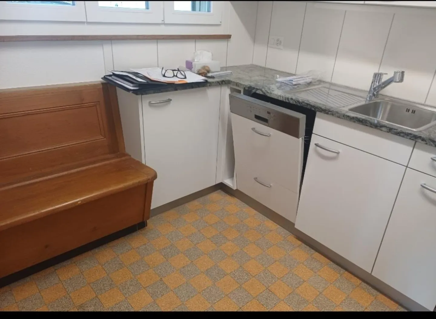 3-room ground floor apartment for rent immediately - Photo 5 of 5