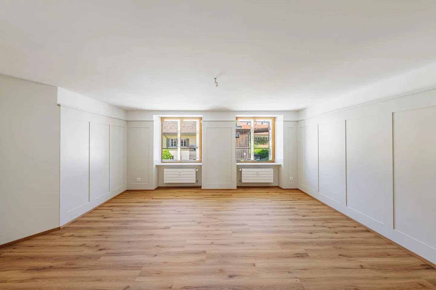 À Zinggen : le charme des vieux bâtiments rencontre la qualité de vie moderne. - Photo 1 sur 10