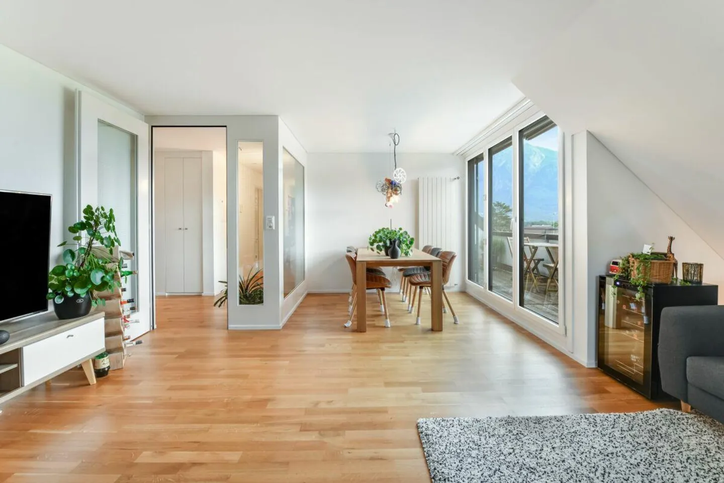 Maison individuelle avec appartement séparé, système PV & 10 chambres - idée... - Photo 17 sur 23