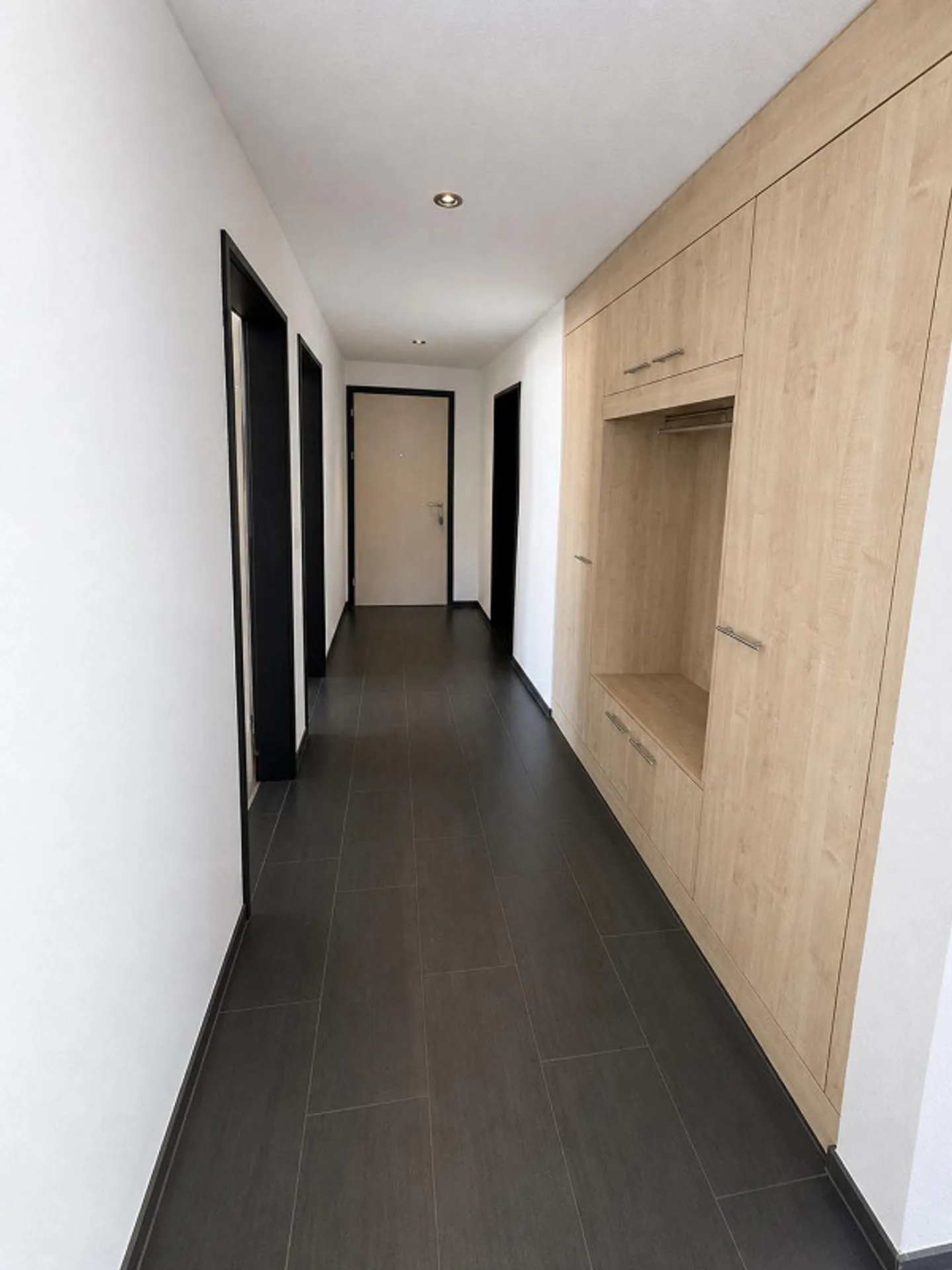 Appartement lumineux de 4,5 pièces avec jardin d'hiver à Vilters - Photo 5 sur 8