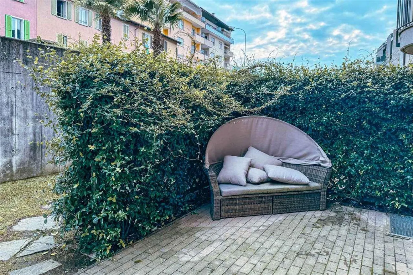 Wohnung 2,5 mit großem Garten und Einkommen - Foto 10 von 10