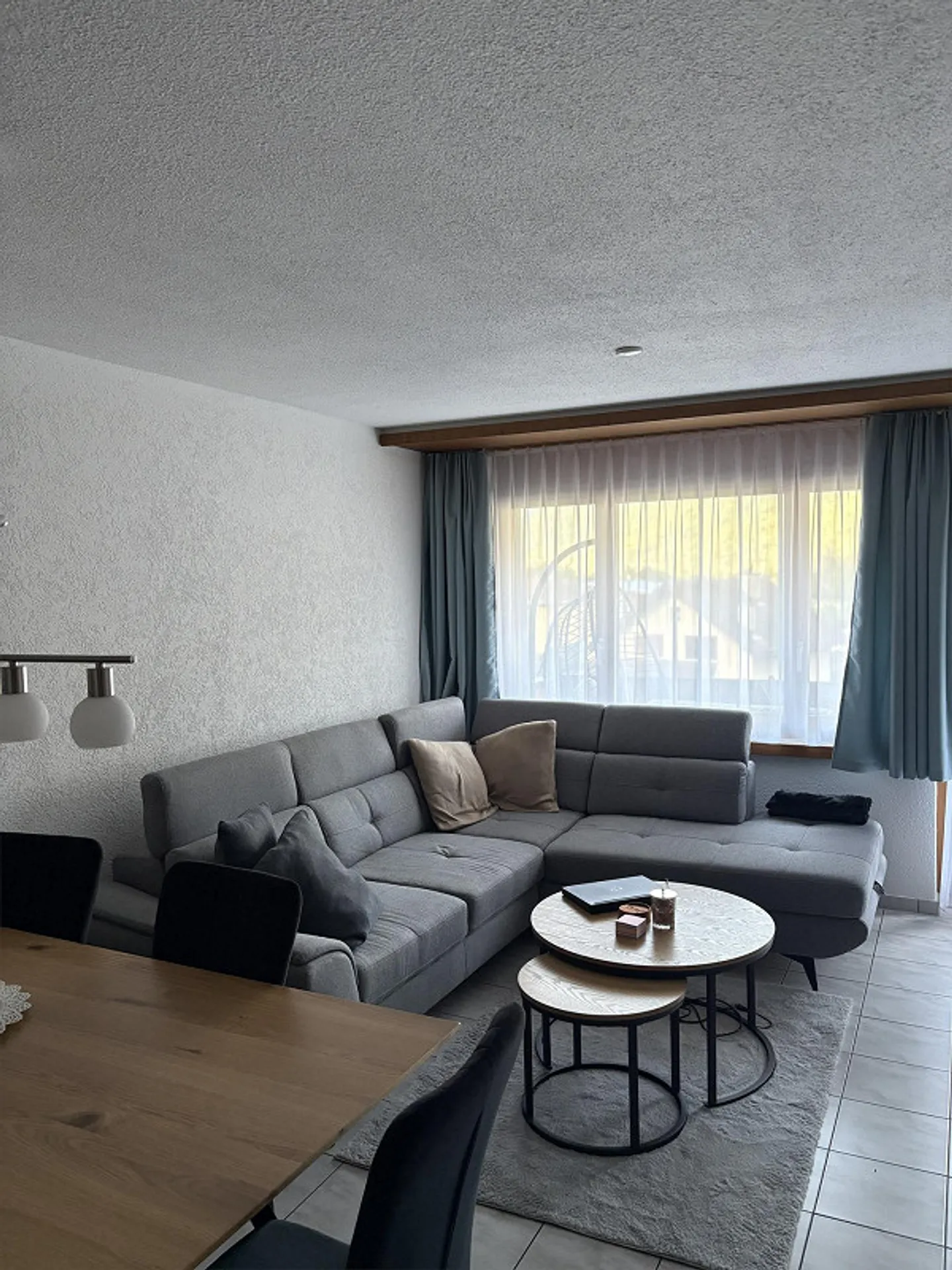 Ampio appartamento di 2,5 locali con balcone in affitto - Foto 1 di 10