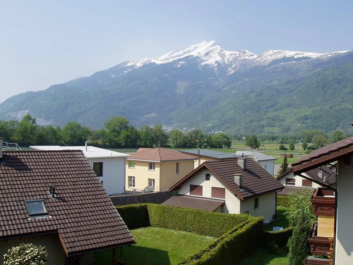 Ampio appartamento di 2,5 locali con balcone in affitto - Foto 4 di 10