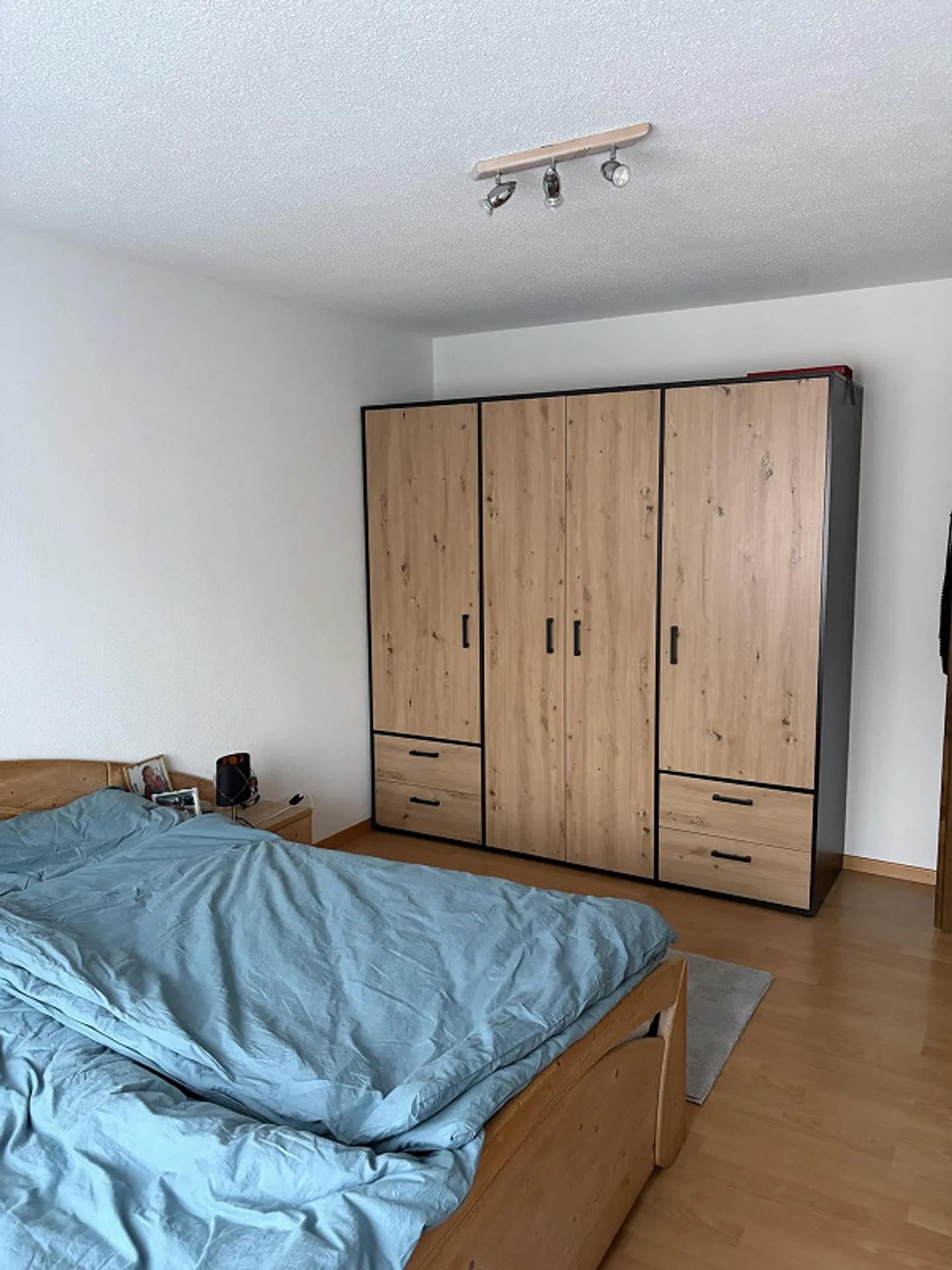 Ampio appartamento di 2,5 locali con balcone in affitto - Foto 5 di 10