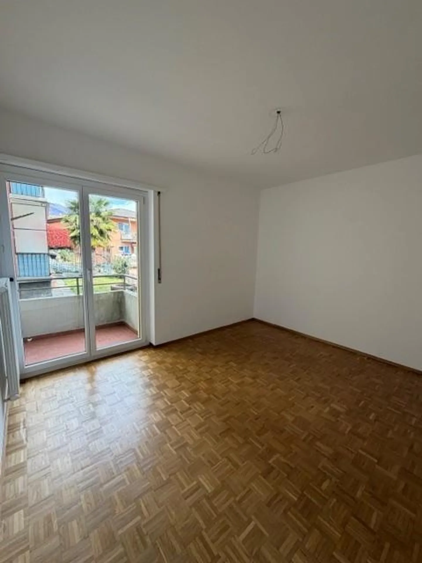 Geräumige und helle 3,5-Zimmer-Wohnung in Collina d'Oro - Foto 11 von 16