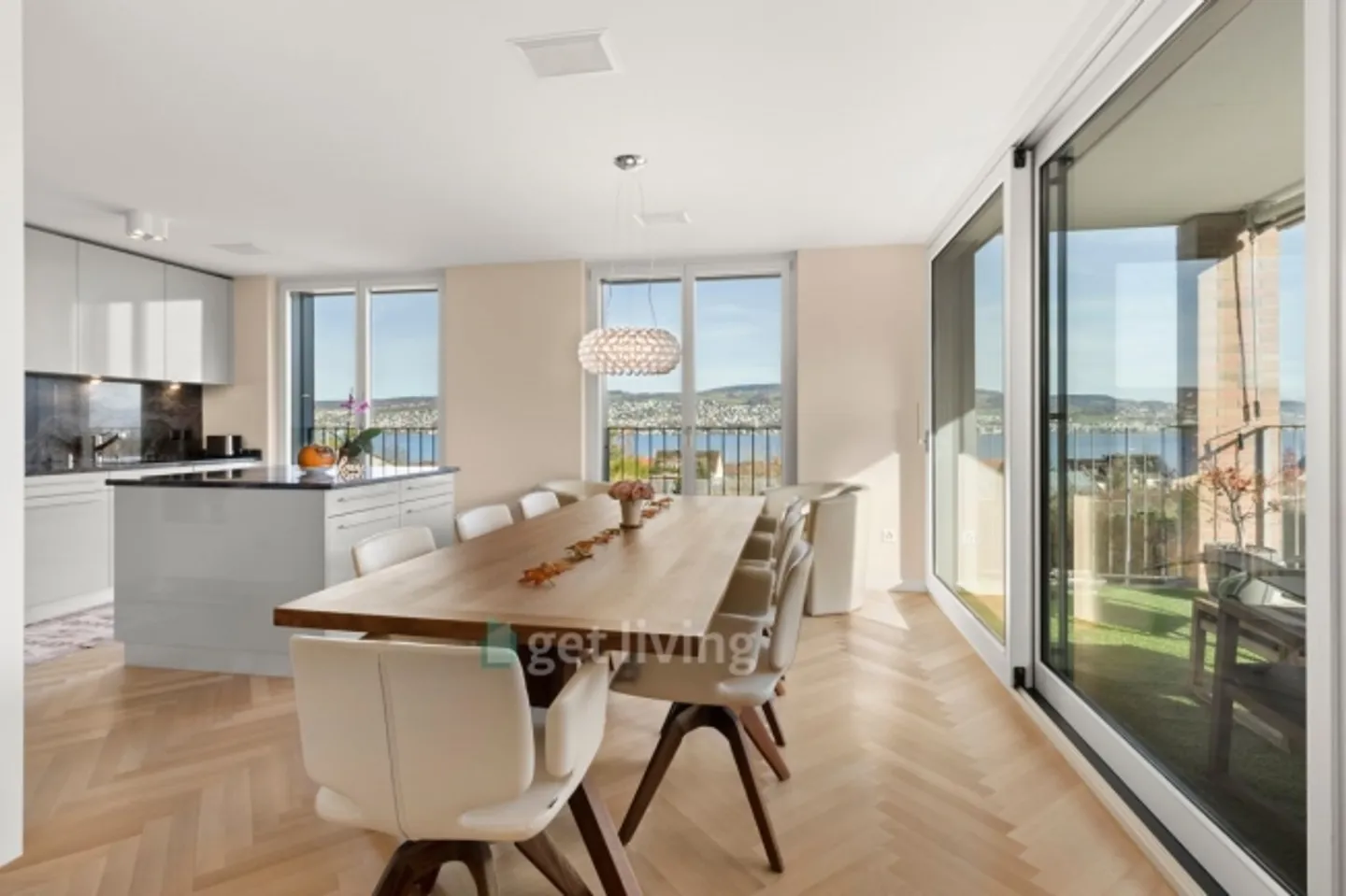 «FAMILIENFREUNDLICH AN TOP LAGE MIT SEESICHT--FAMILYFRIENDLY IN A PRIME LOCATION WITH LAKE VIEW» - Foto 3 von 13