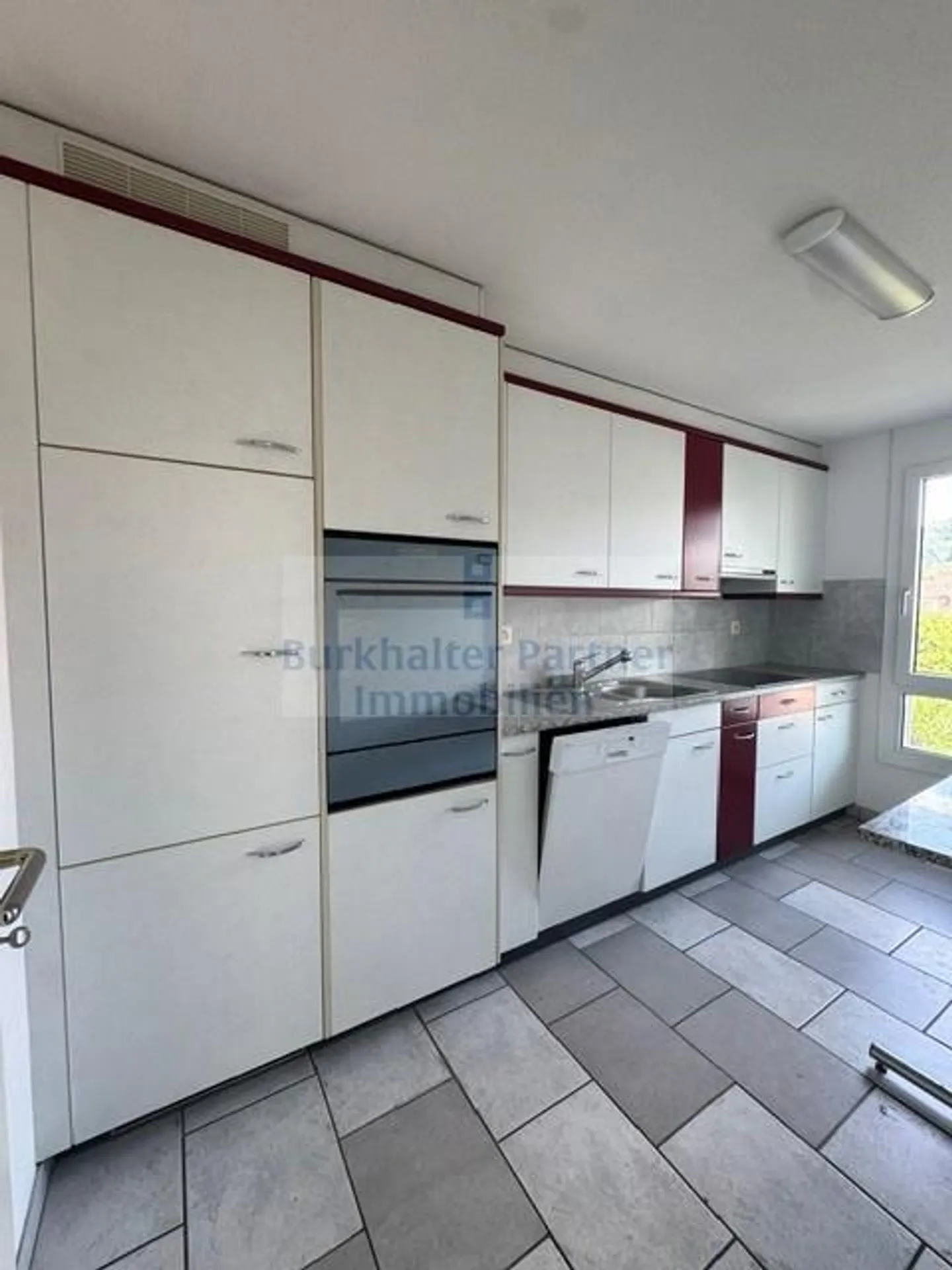 Bright 4.5-room apartment at Dianaweg 8 in Liebefeld - Photo 4 of 13