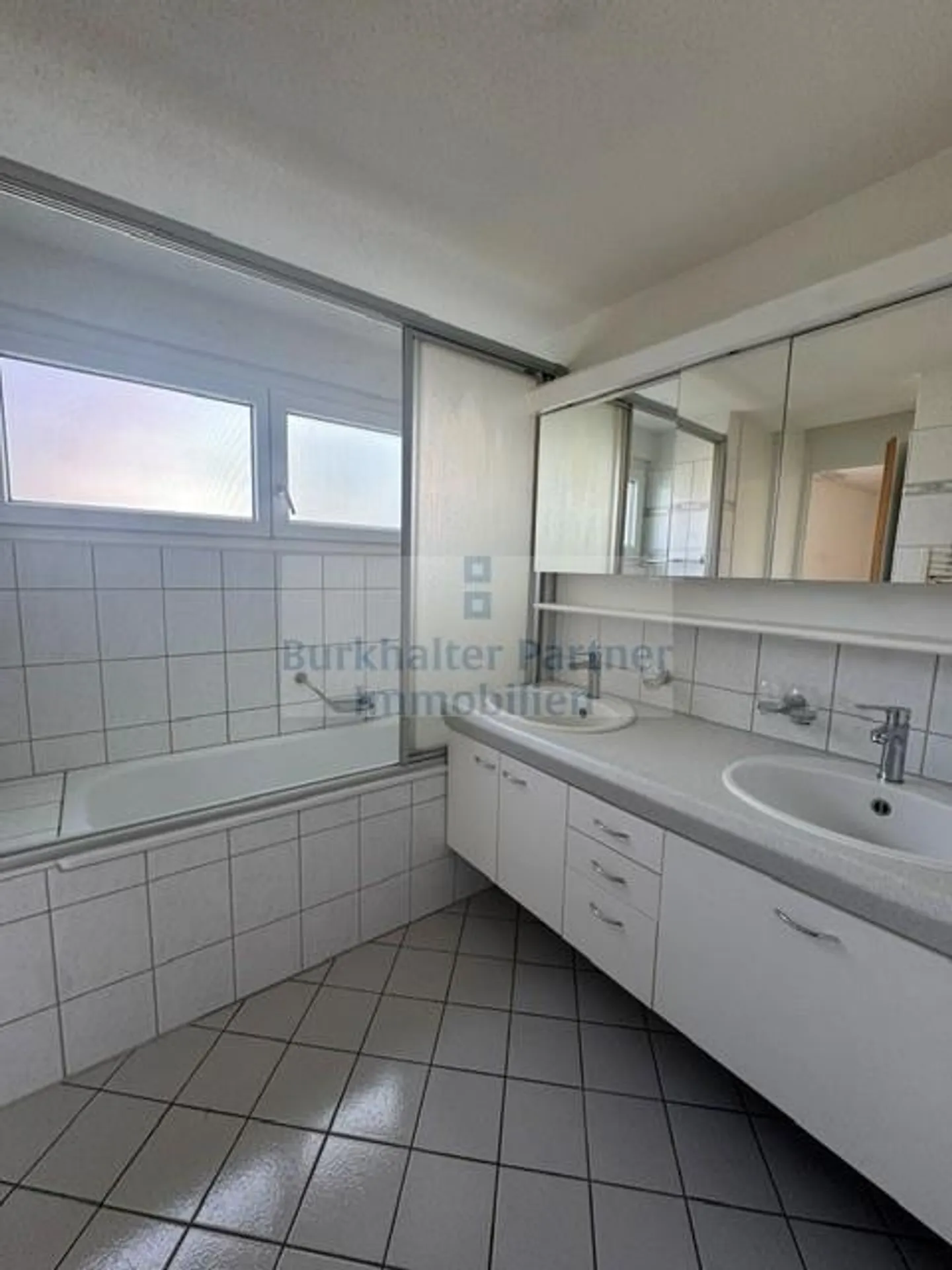 Bright 4.5-room apartment at Dianaweg 8 in Liebefeld - Photo 8 of 13