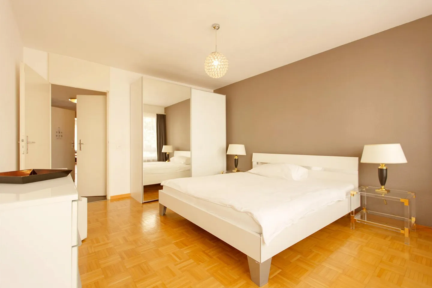 Furnished 2.5-room apartment with service - Basel St. Johann / Novartis Campus - Photo 1 of 9