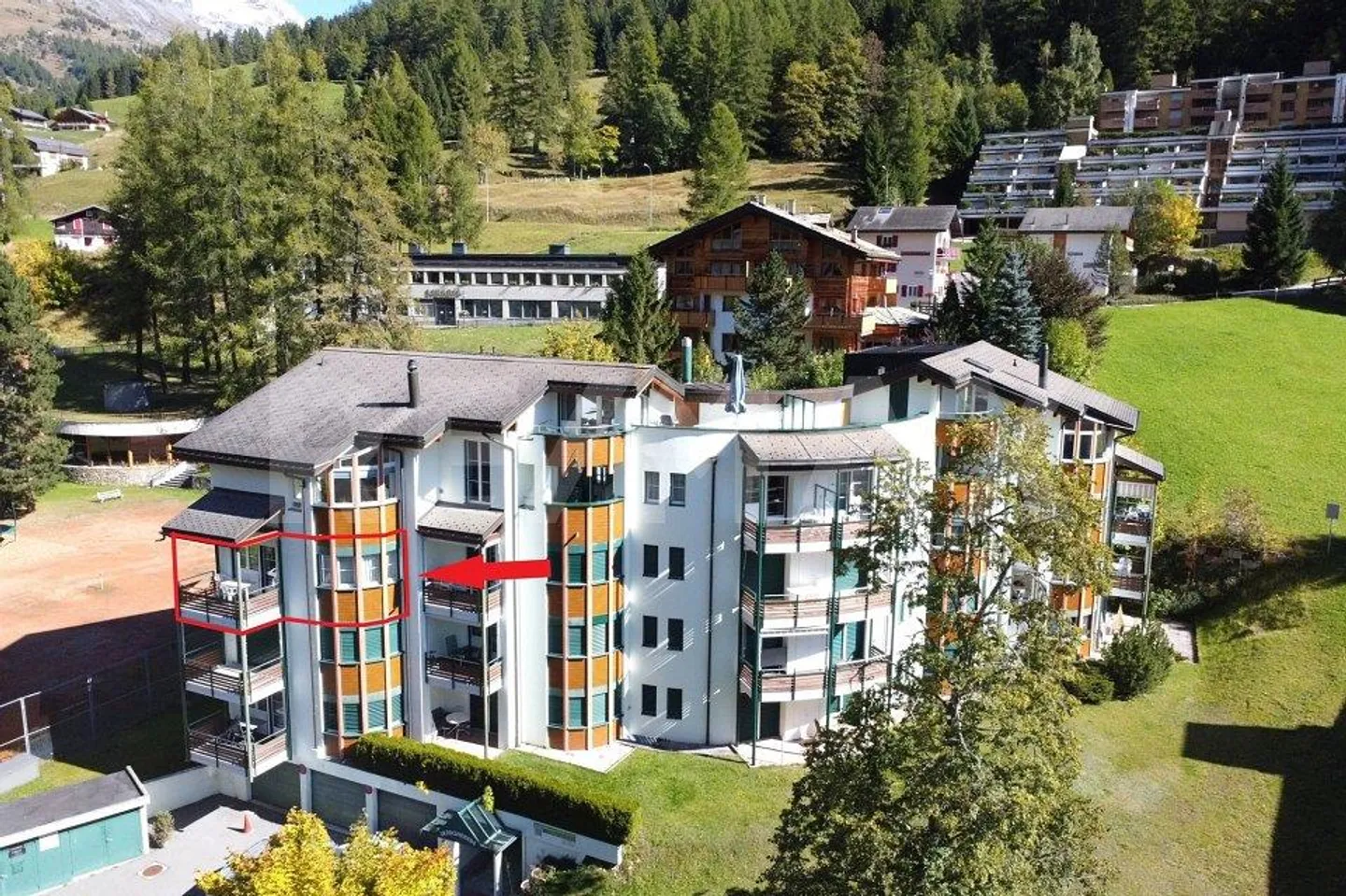 Cozy 3.5-room apartment in a prime location in Leukerbad - with unobstructed views - Photo 1 of 13