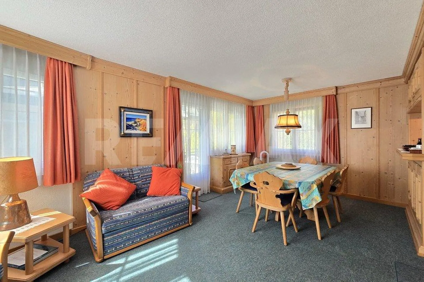 Cozy 3.5-room apartment in a prime location in Leukerbad - with unobstructed views - Photo 3 of 13