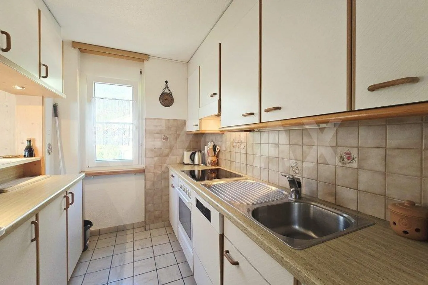 Cozy 3.5-room apartment in a prime location in Leukerbad - with unobstructed views - Photo 6 of 13