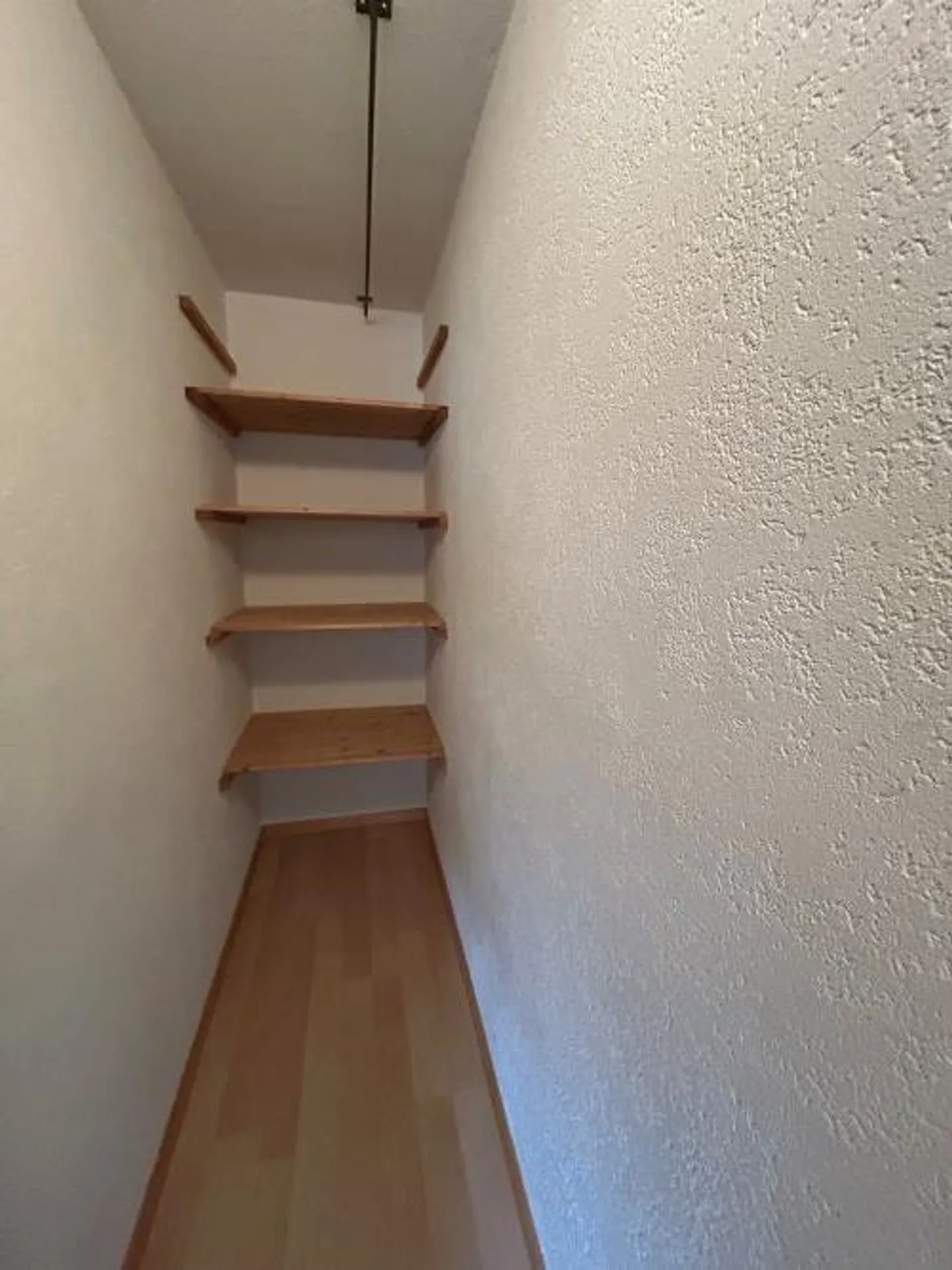 3-room apartment with 2 balconies - Photo 6 of 6