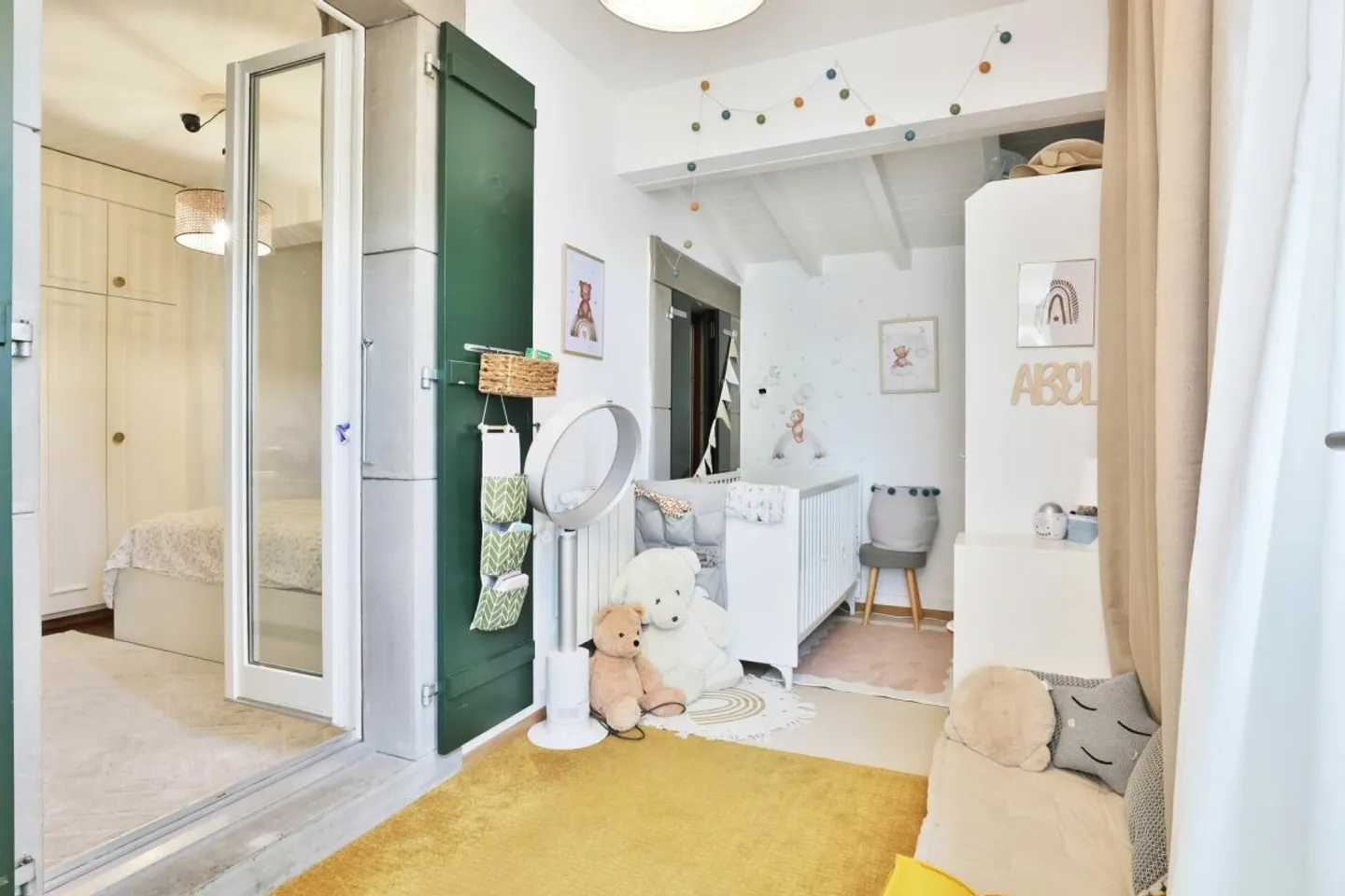 Hameau de Villette - Spacieux appartement 5 pièces avec véranda - Photo 9 sur 10