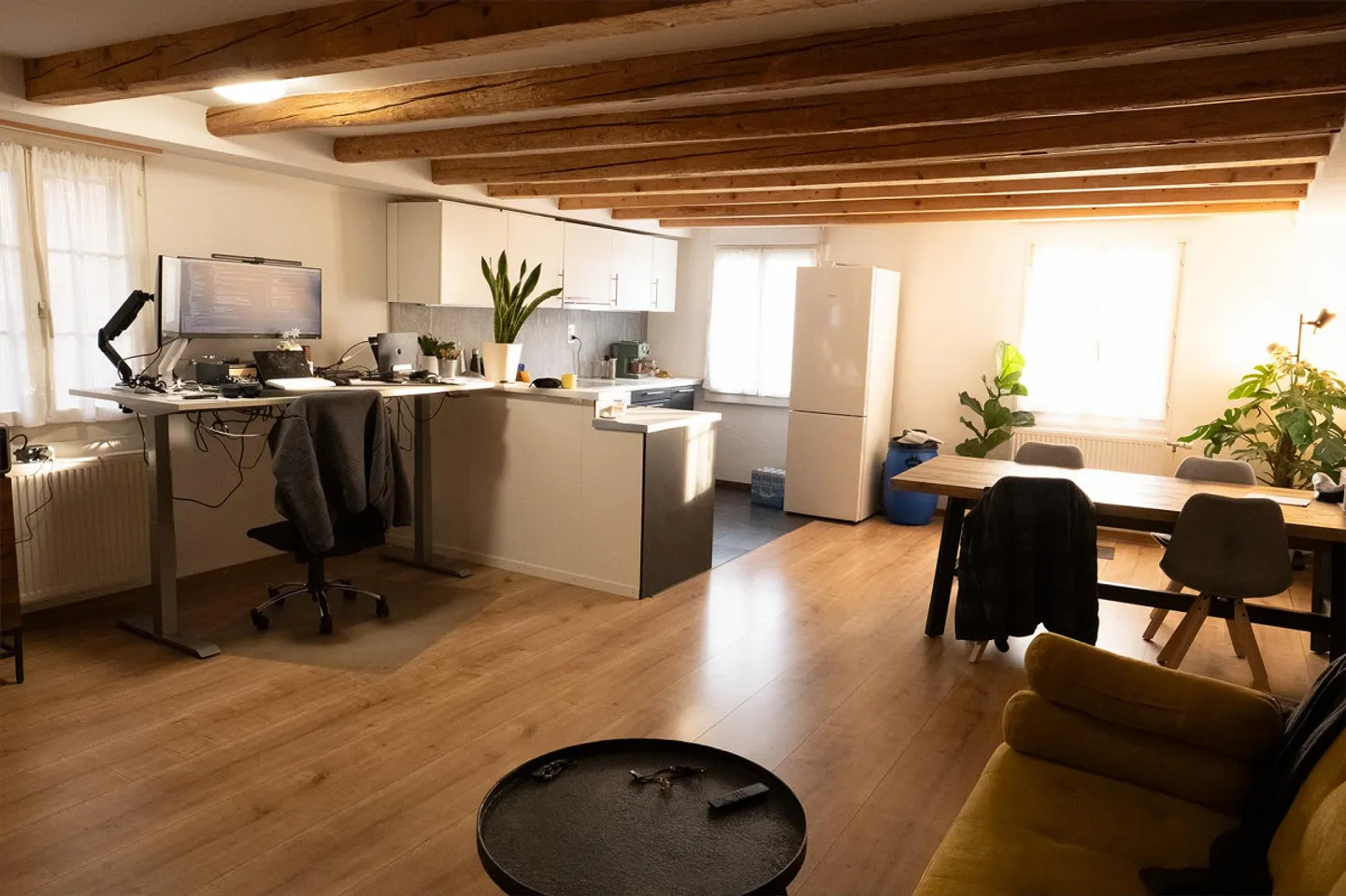 Charmante 2.5-Zimmer-Wohnung mit eigenem Sitzplatz  in Langnau am Albi - Foto 3 von 15