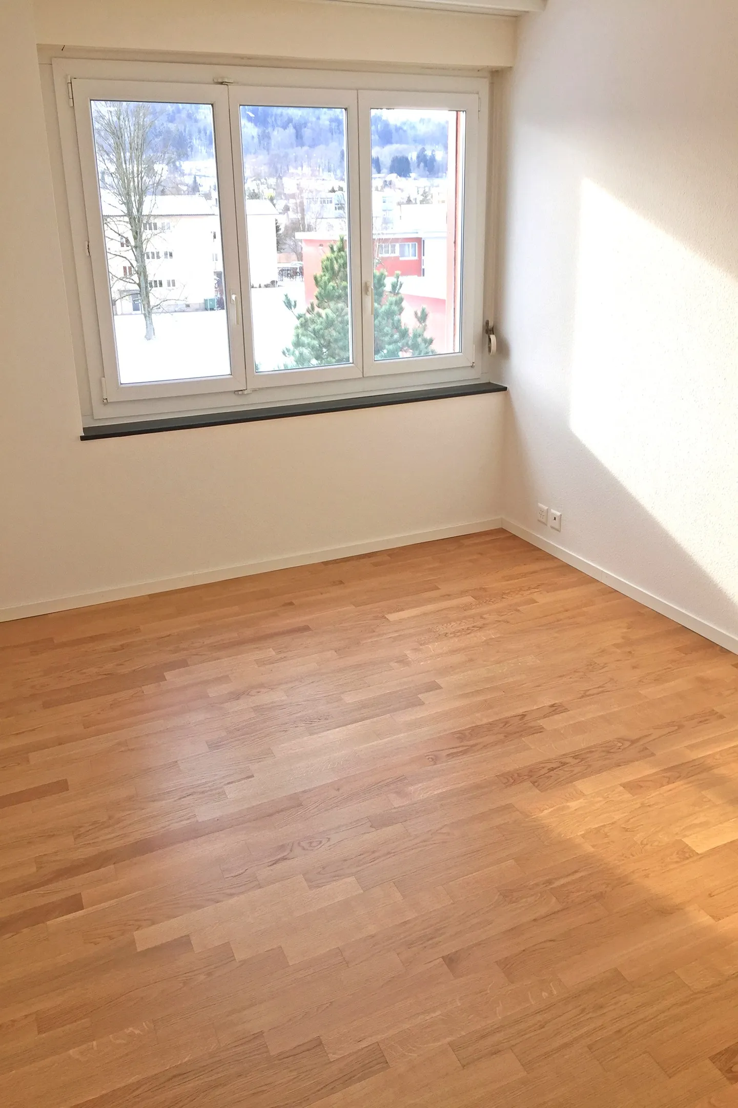 Apartment for rent - Photo 3 of 6