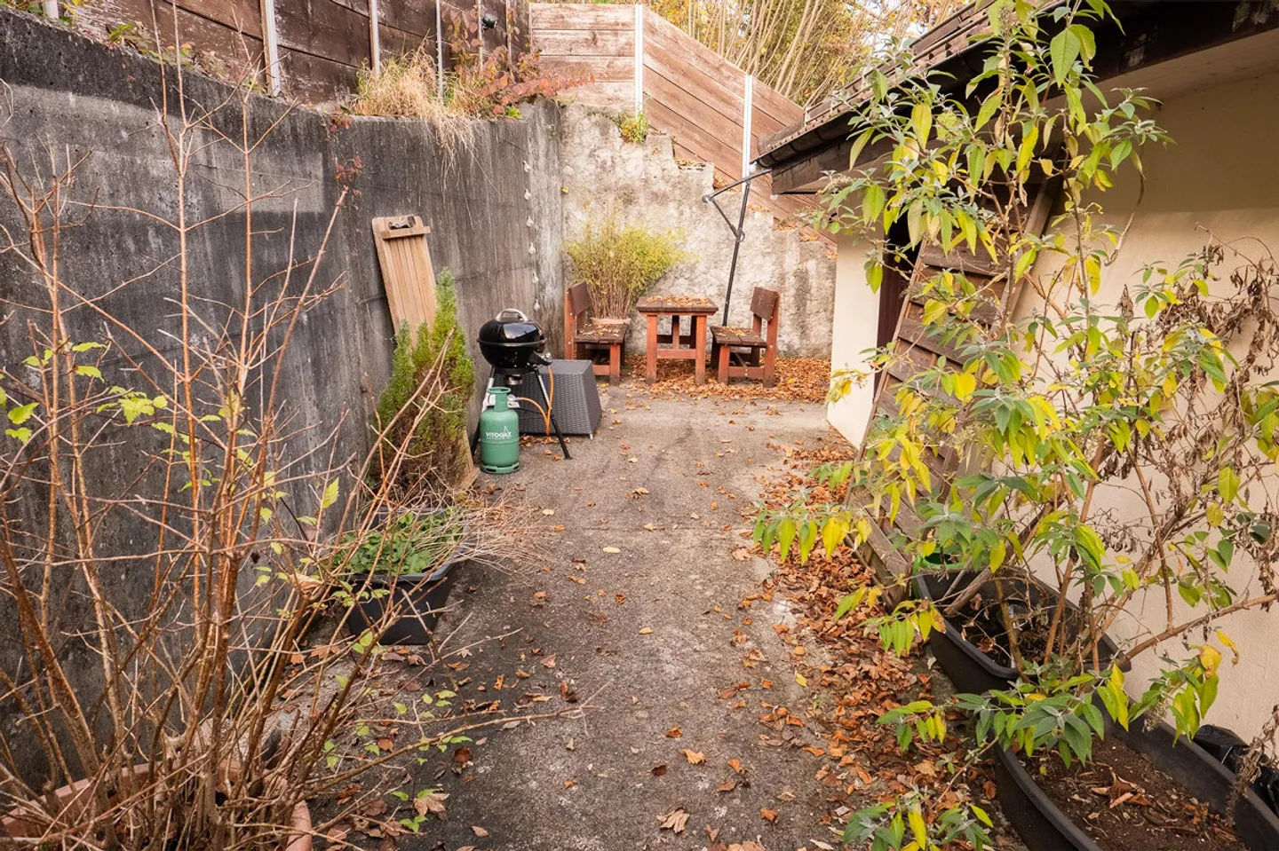 Charmante 2.5-Zimmer-Wohnung mit eigenem Sitzplatz  in Langnau am Albi - Foto 13 von 15