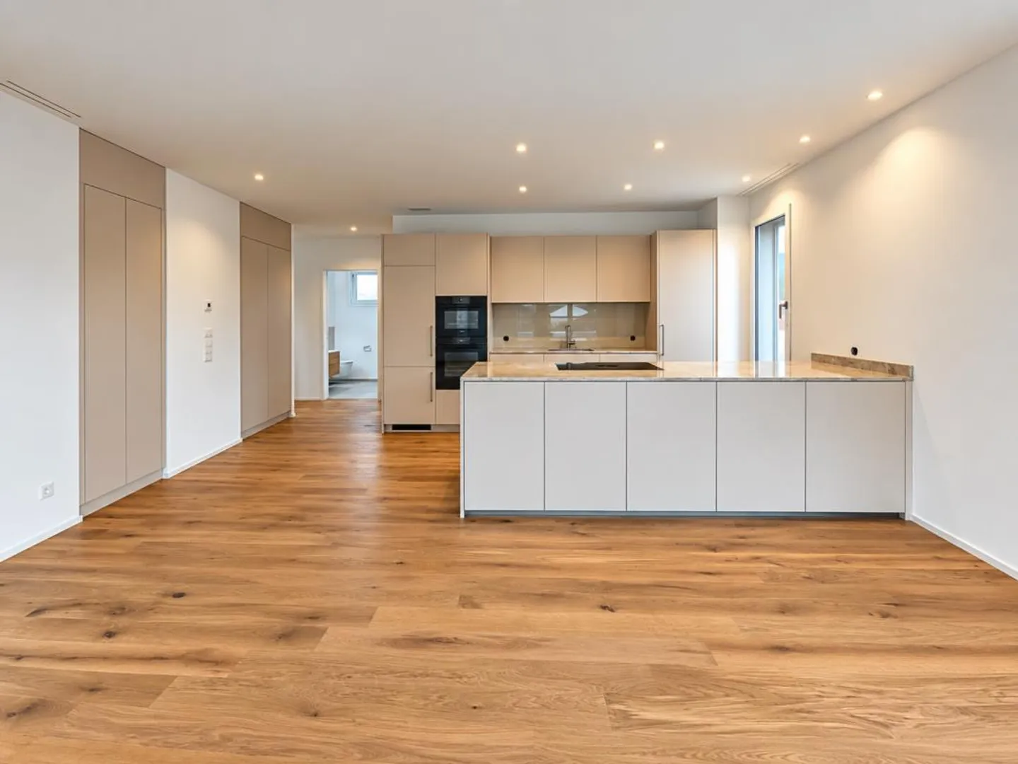 Appartement penthouse de très haute qualité avec immense terrasse et magnifique vue panoramique - Photo 1 sur 12