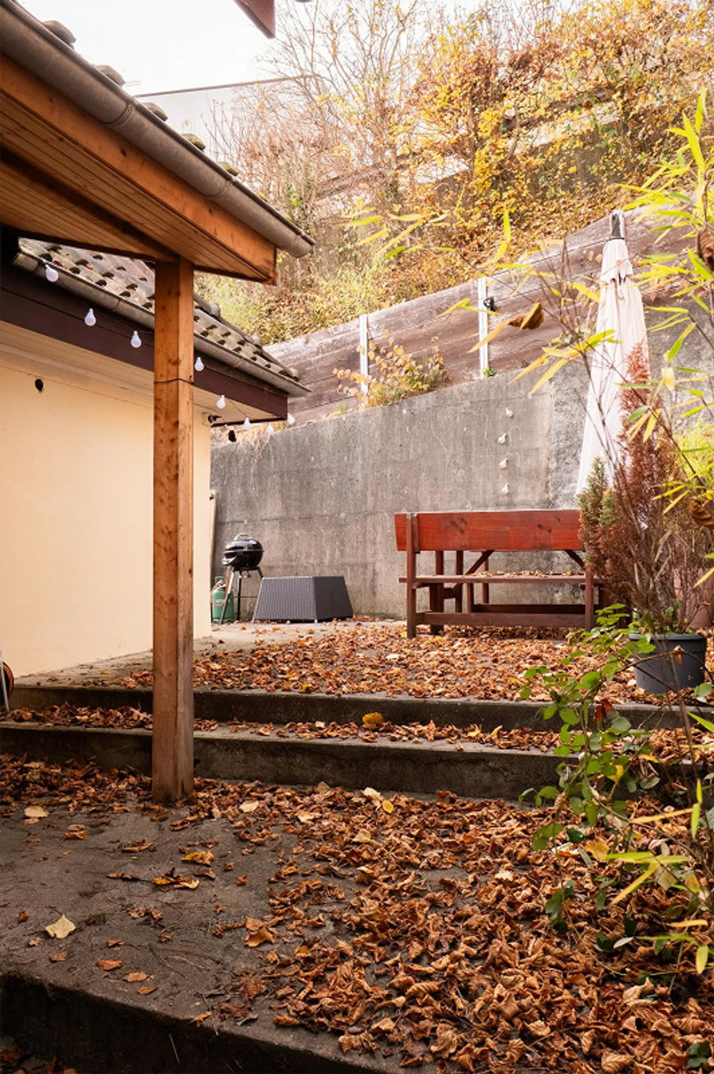 Charmante 2.5-Zimmer-Wohnung mit eigenem Sitzplatz  in Langnau am Albi - Foto 12 von 15