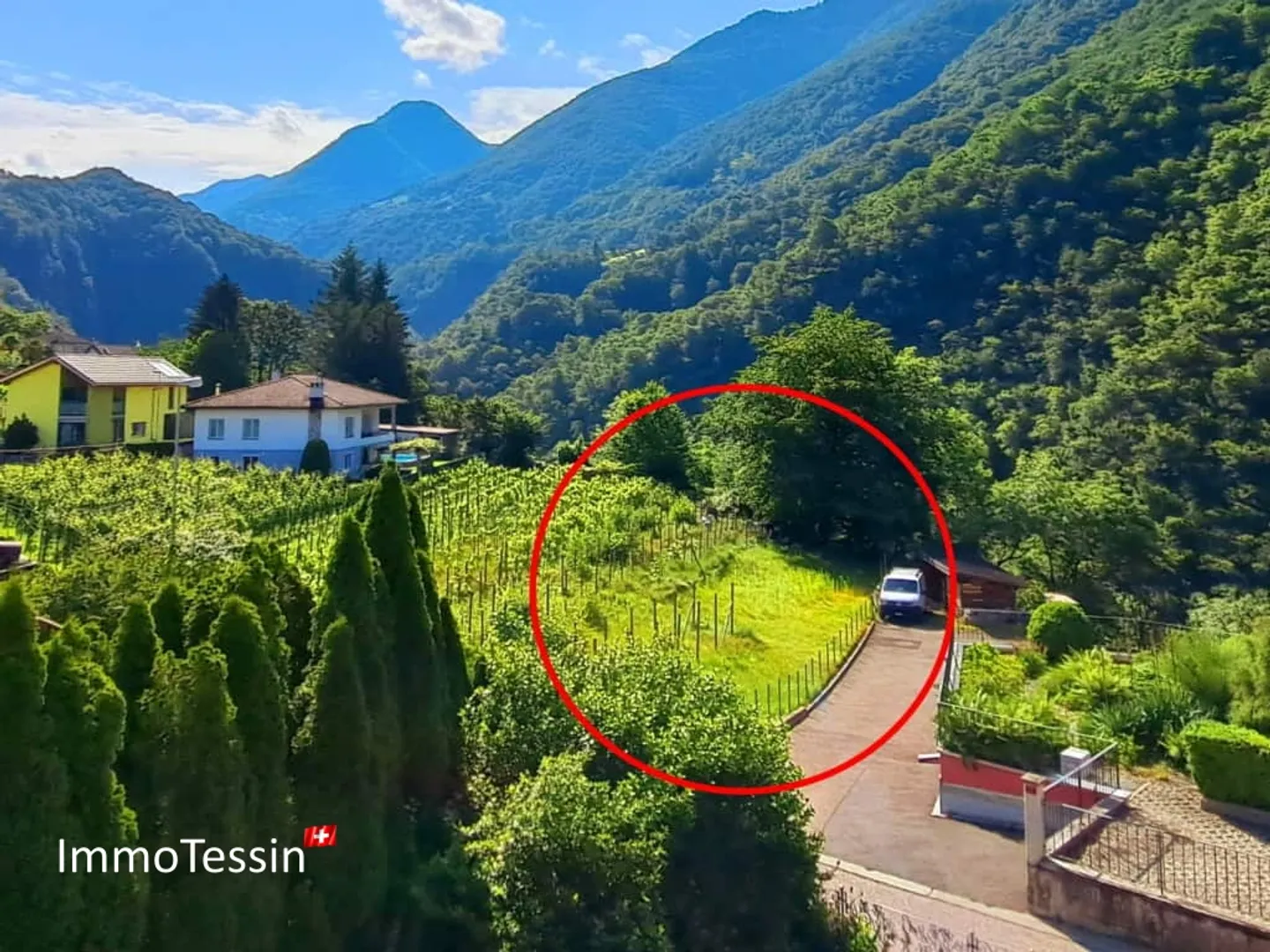 TOP PRICE: Building land in a quiet location with a beautiful view of the mountains - Photo 2 of 3
