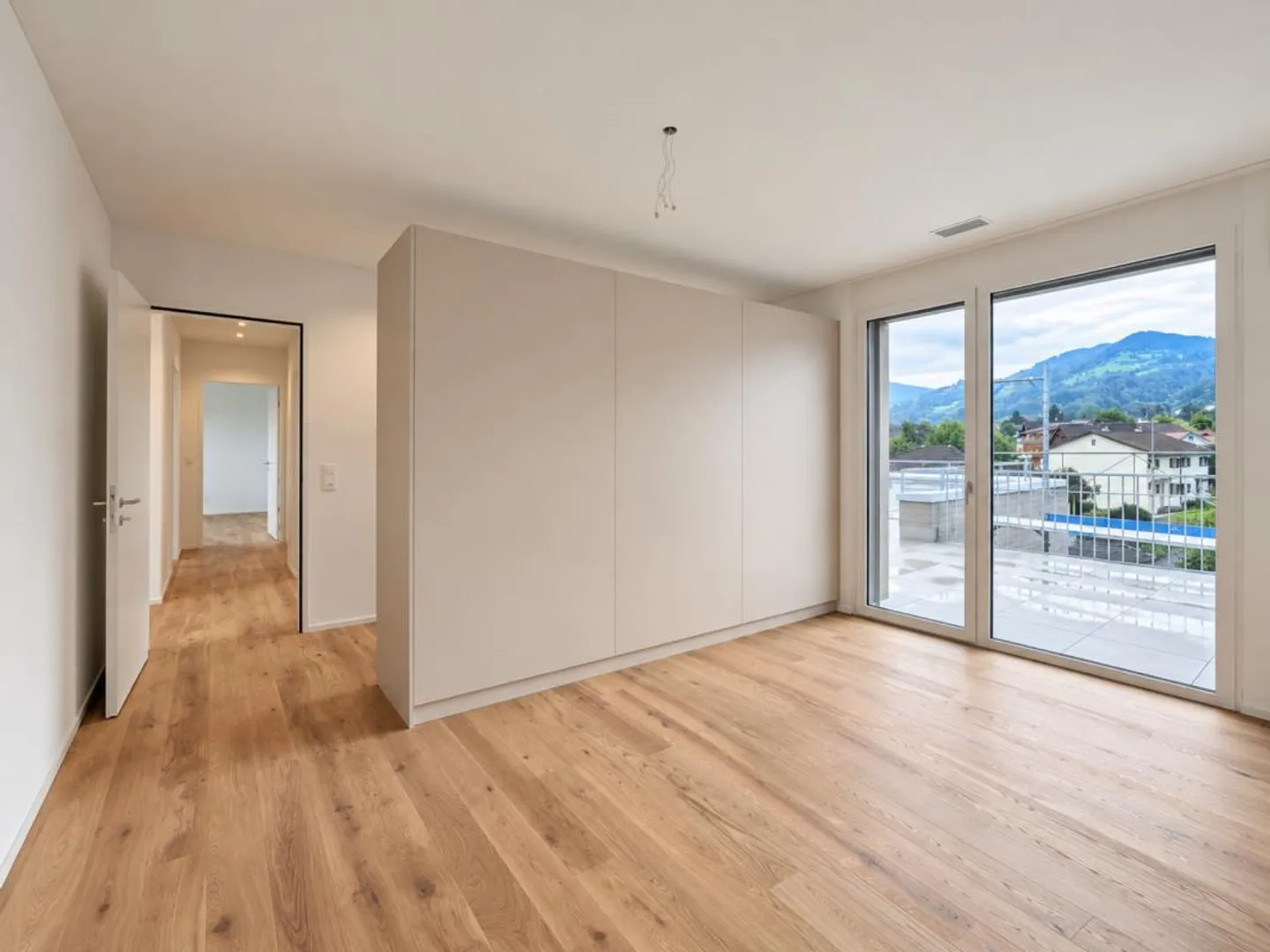 Appartement penthouse de très haute qualité avec immense terrasse et magnifique vue panoramique - Photo 8 sur 12